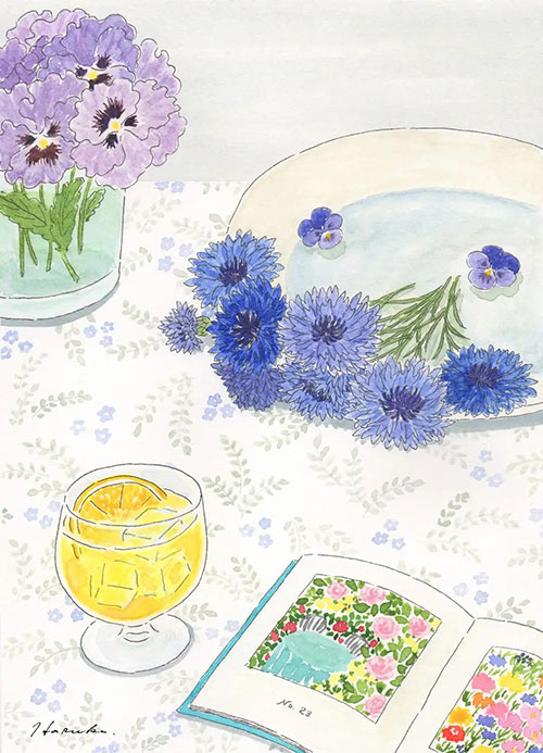 花、グラス、本のあるテーブルを描いたイラスト