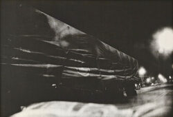 中平卓馬《夜》1969年頃、グラヴィア印刷、57.7×84.8cm