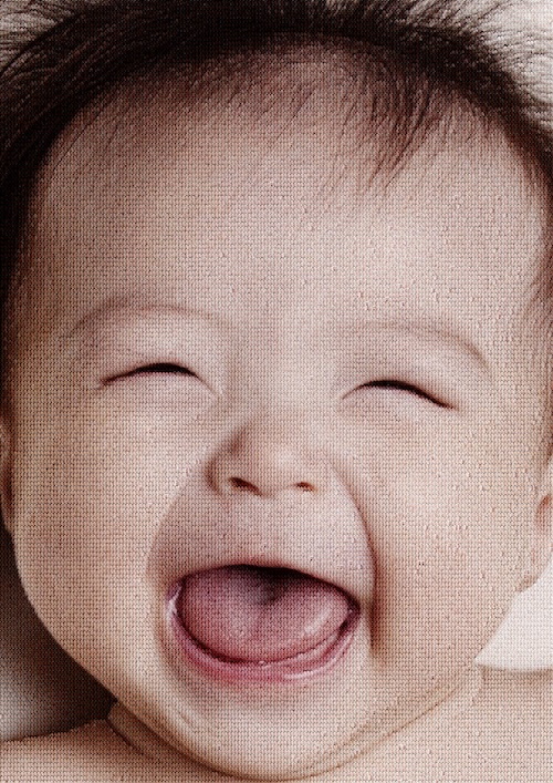 笑顔の赤ちゃん モザイクアート 「10万枚の赤ちゃんの笑顔でできた赤ちゃんの笑顔」