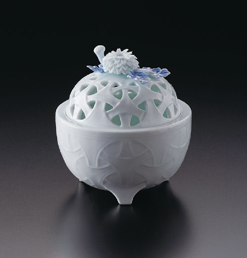 菊置きこまつなぎ香炉 (径10.4×高さ11.0cm)