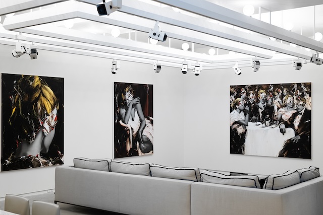 Chignon; A Woman Sitting on a Sofa, 2025, Naritaka Satoh courtesy of SCÈNE