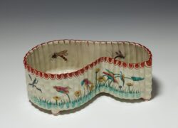エミール・ガレ《瓢箪形鉢》1877年頃-1904年 個人蔵（茨城県陶芸美術館寄託）