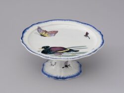 フェリックス・ブラックモン《鳥に虫文台皿》1866-1875年 岐阜県現代陶芸美術館