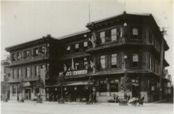 京都烏丸店 1912年開店【I・II部展示】