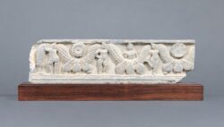 花綱をかつぐ童子 ガンダーラ 2~4世紀 龍谷大学