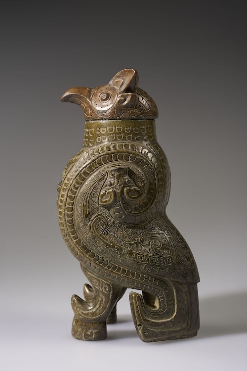 《鴟鴞尊(しきょうそん)》 殷後期・前13-12世紀 泉屋博古館