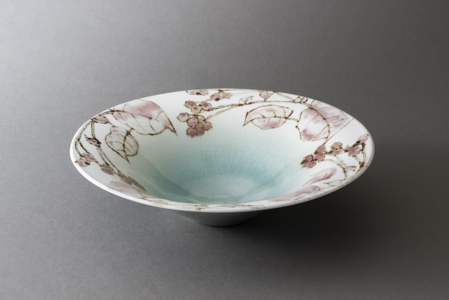 《鉄絵銅彩秋海棠文大鉢》 2022年