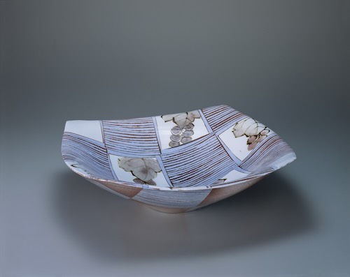 《鉄絵銅彩葡萄文鉢》 2013年