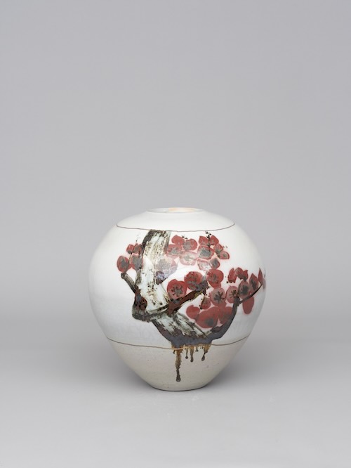 《鉄絵銅彩梅文壺》2025年