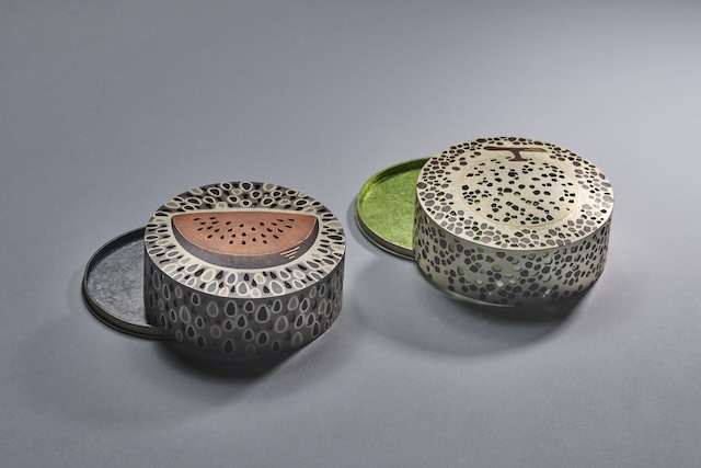 小谷野圭子《おいしい箱》平成10年(1998) 工芸科彫金専攻卒業