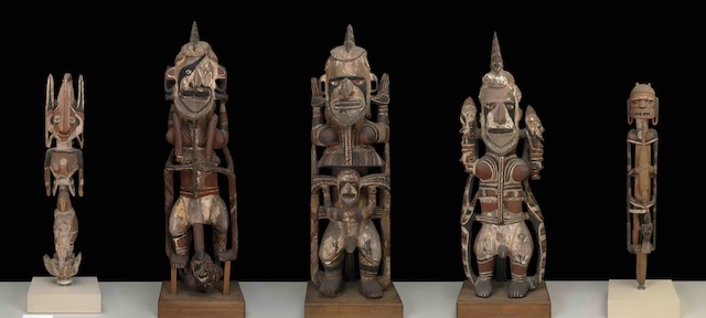 ウリ像とマランガン彫像(木製祖霊像)ビスマルク群島 ニューアイルランド島 20世紀初頭収集