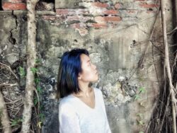 リュ・ジヨン作家