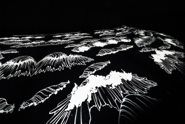 束芋《真夜中の海》2006/2008年